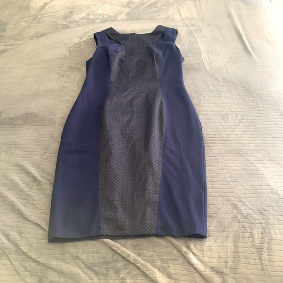 Beautiful navy blue dress size 4 - Picture 1 of 4